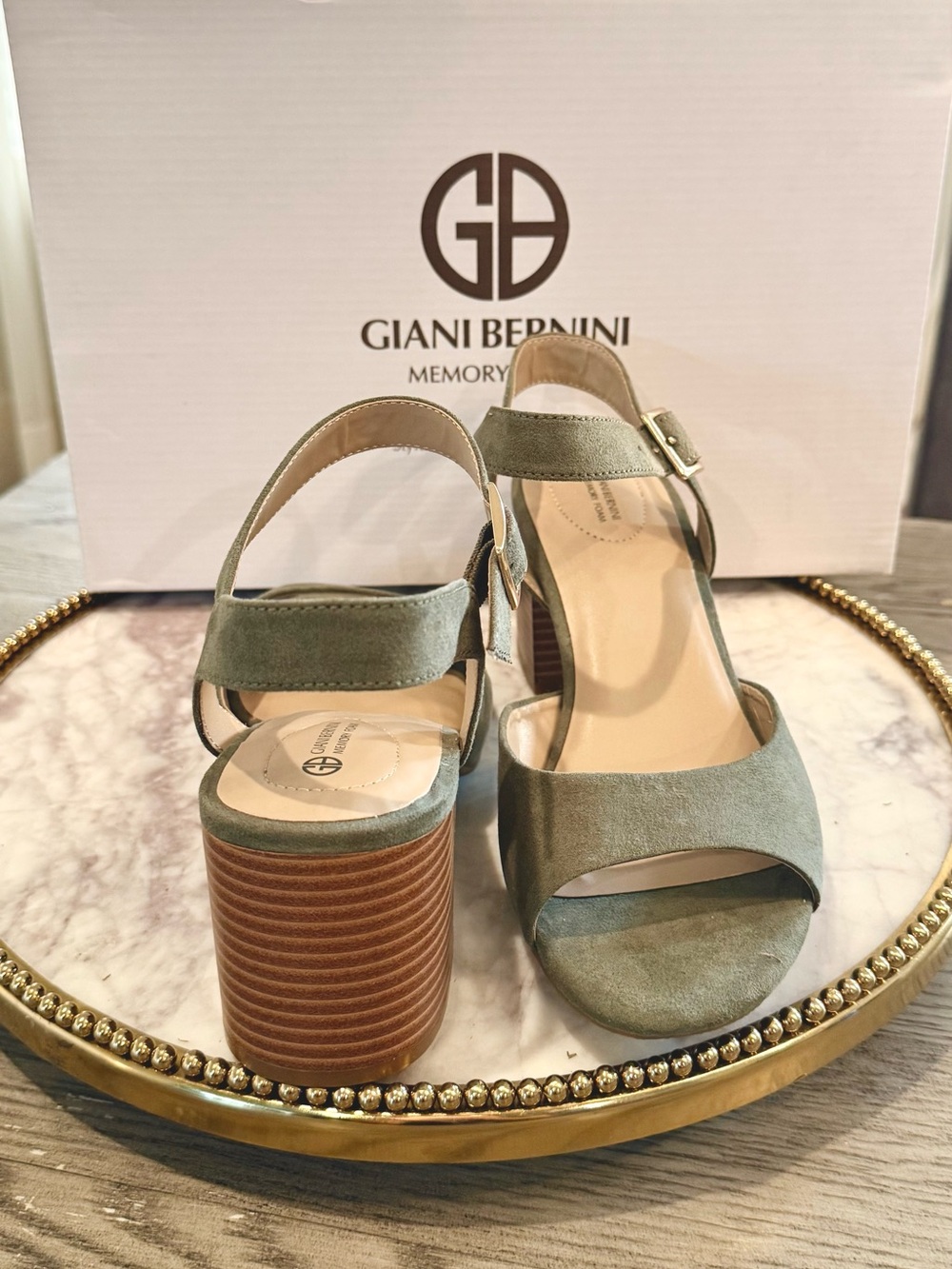Giani Bernini Sage Suede Block Heel Sandals | SZ. 9.5 (NWB) - Picture 5 of 5